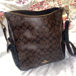 Crossbody or shoulder purse